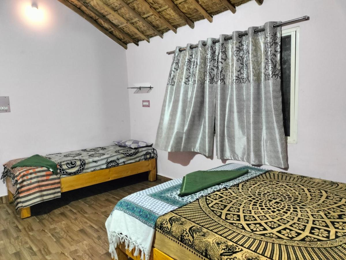 Prajwal Home Stay 함피 외부 사진