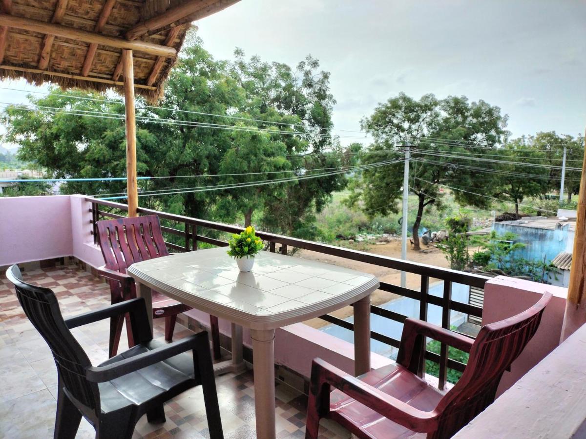 Prajwal Home Stay 함피 외부 사진