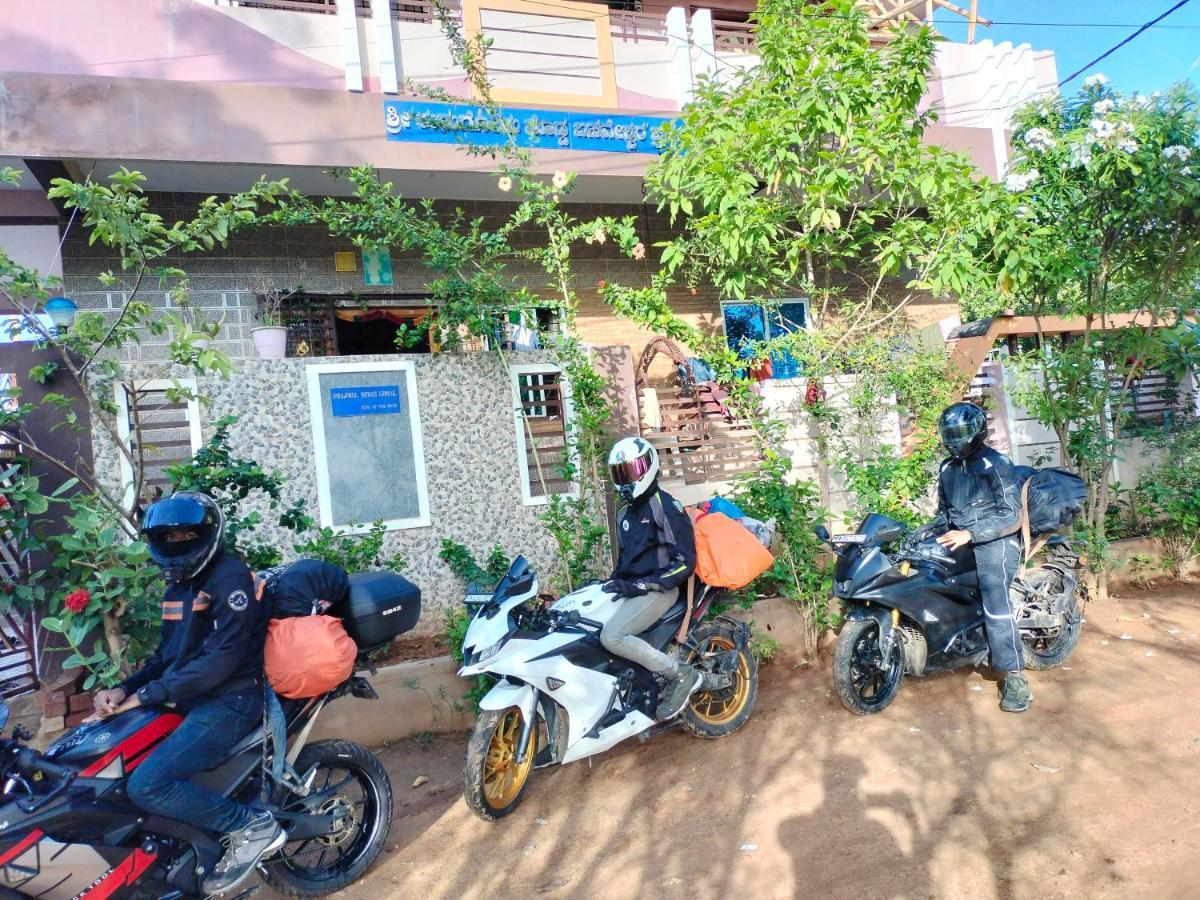 Prajwal Home Stay 함피 외부 사진